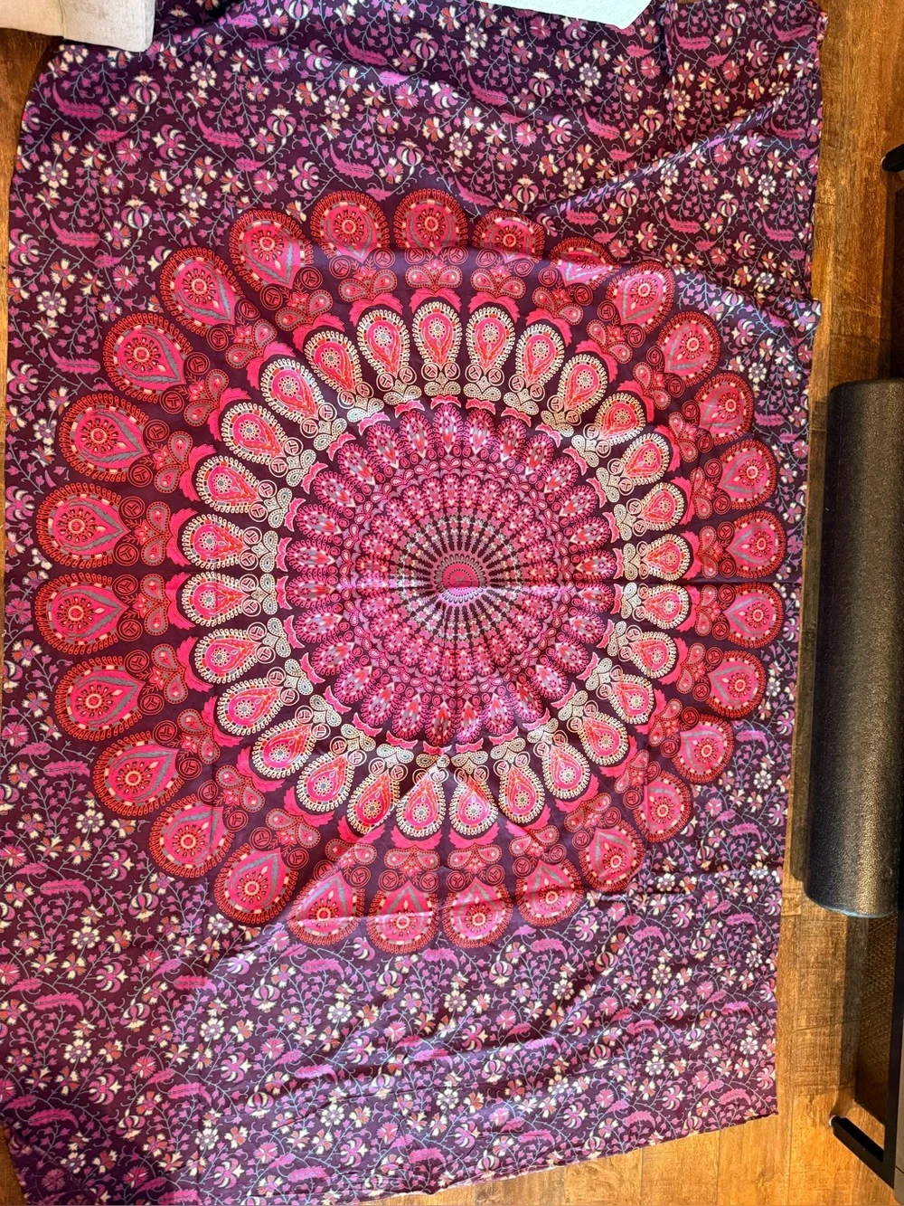 Beautiful Mandala tapestry 53” x 79”- tons of life left!